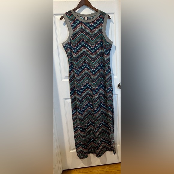 Xhilaration Maxi Dress - Picture 2 of 6